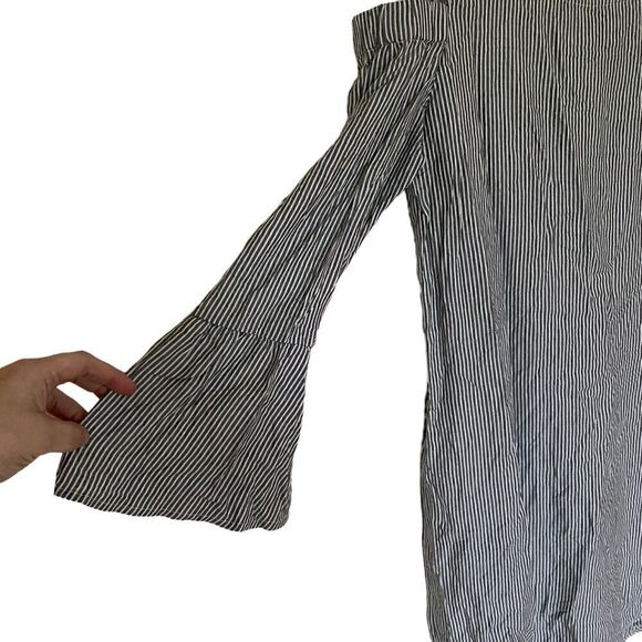 Merona striped cold shoulder long sleeve dress small - Picture 2 of 5